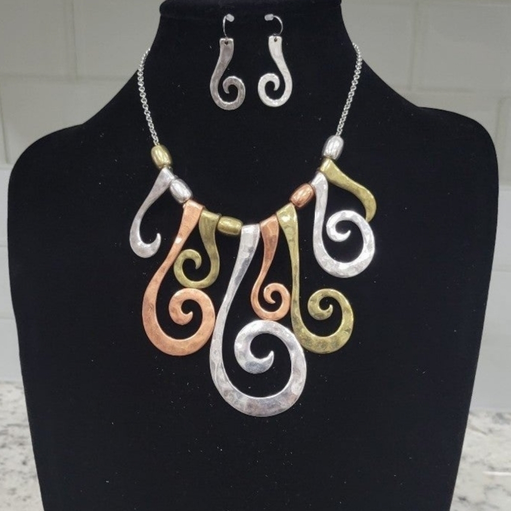 Multi-Colored Filigree Style Metal Choker Style Necklace and Earring Set
